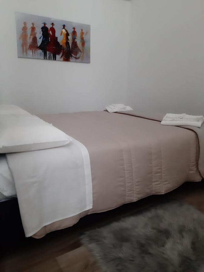 דירות בארי Casa Lucia מראה חיצוני תמונה